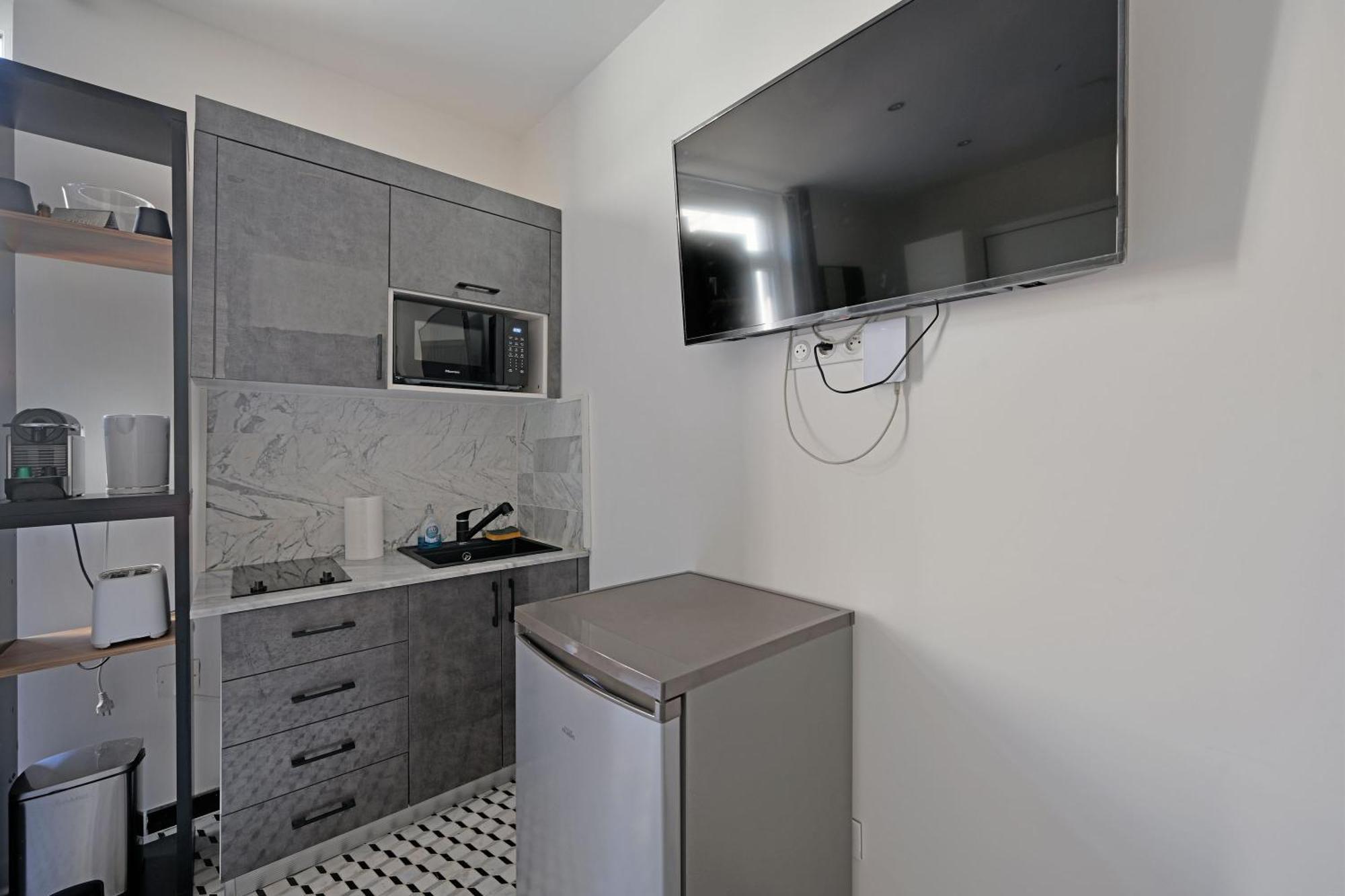 Le 185 - Charme Et Tranquillite Au Coeur D'Avignon Apartment Bagian luar foto