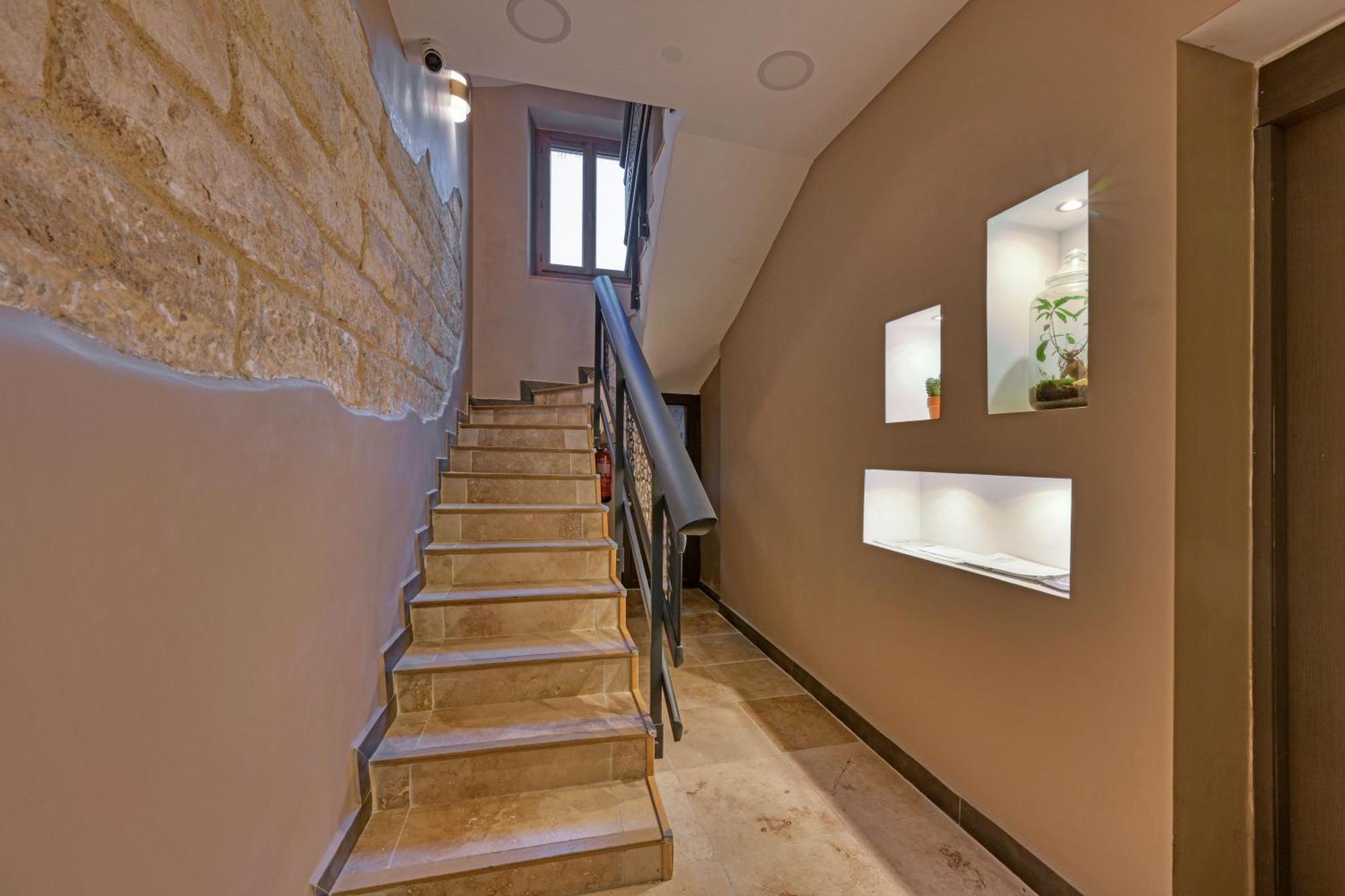 Le 185 - Charme Et Tranquillite Au Coeur D'Avignon Apartment Bagian luar foto