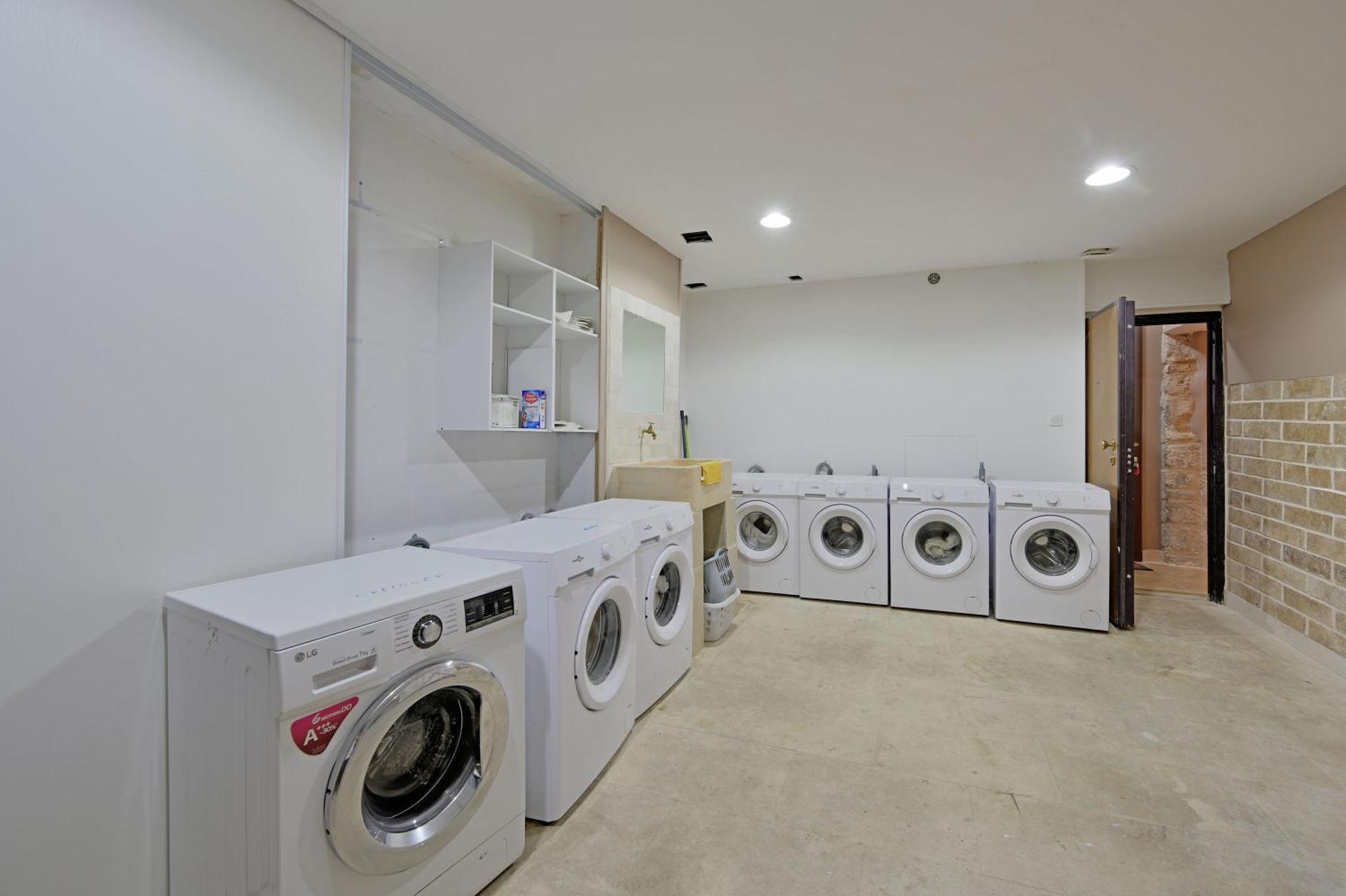 Le 185 - Charme Et Tranquillite Au Coeur D'Avignon Apartment Bagian luar foto