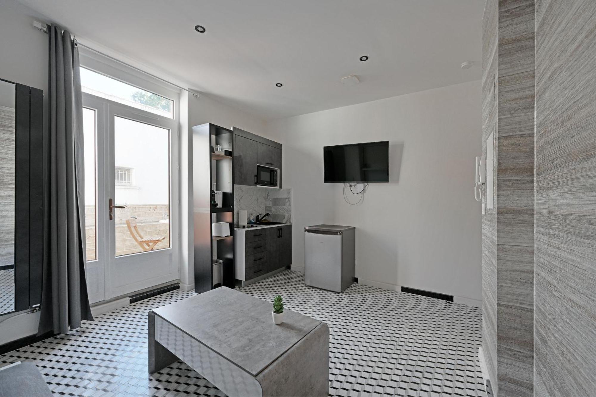 Le 185 - Charme Et Tranquillite Au Coeur D'Avignon Apartment Bagian luar foto