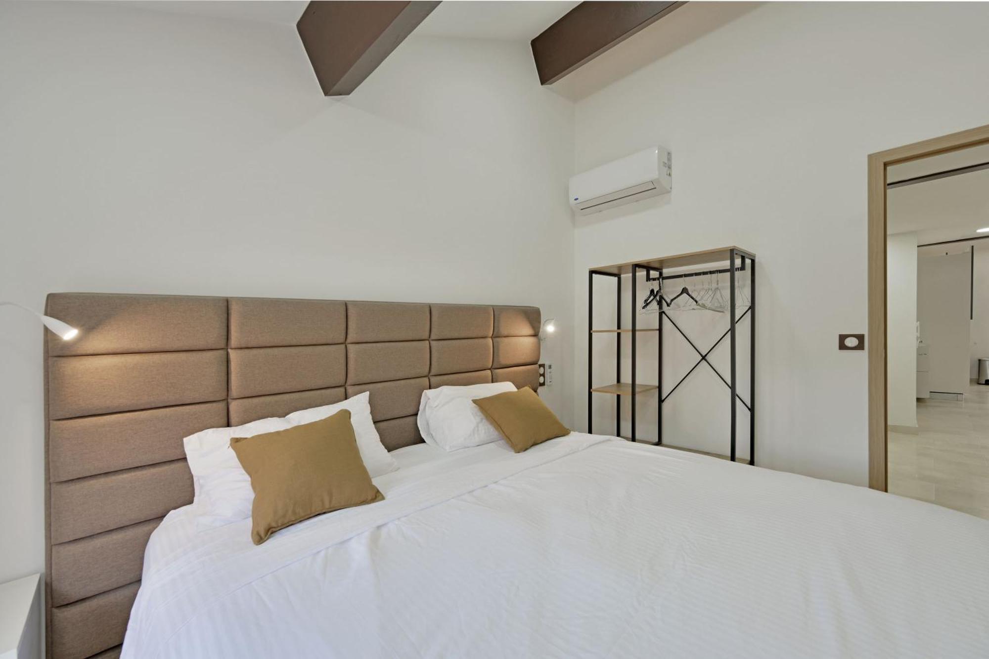 Le 185 - Charme Et Tranquillite Au Coeur D'Avignon Apartment Bagian luar foto