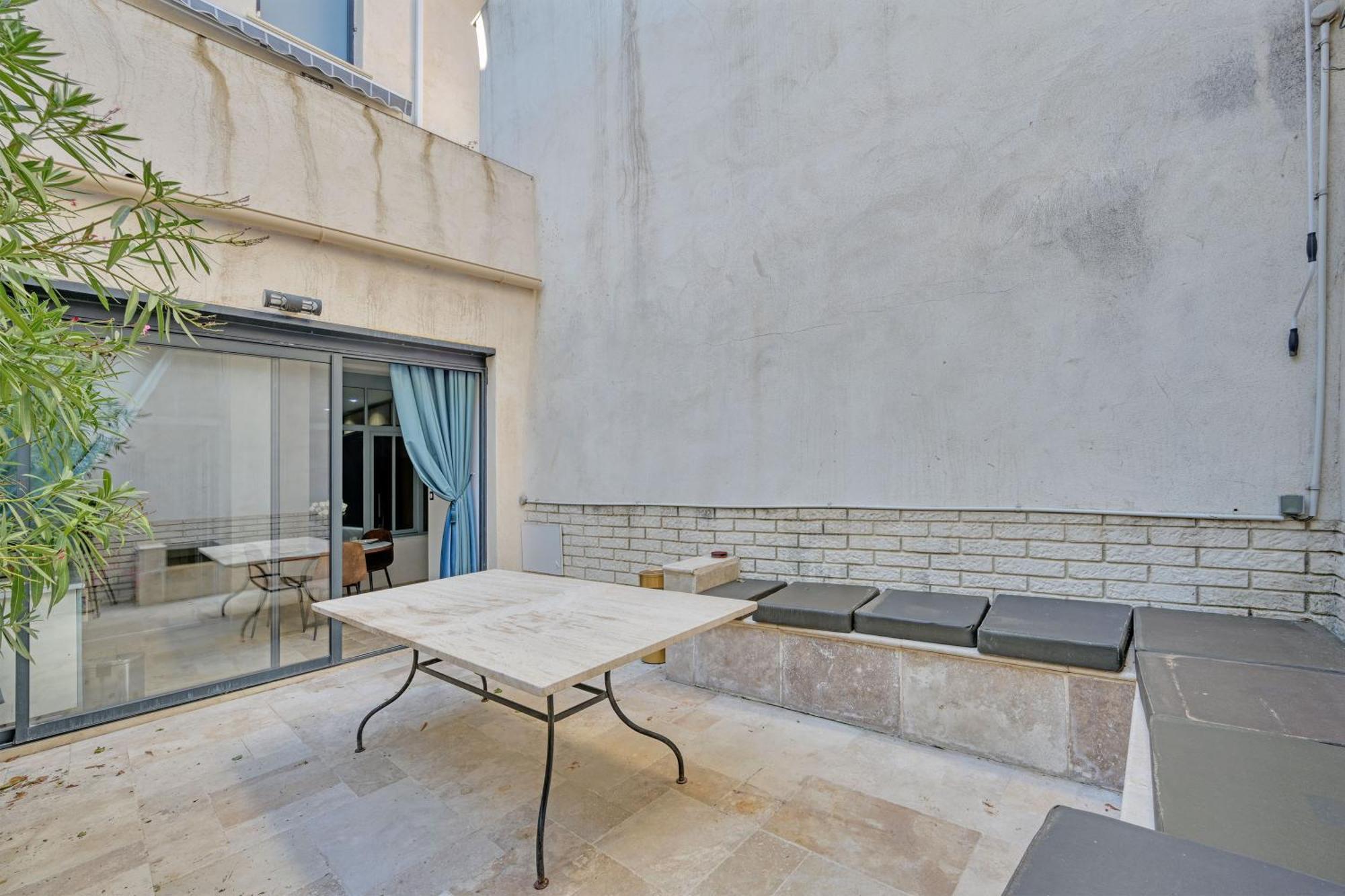 Le 185 - Charme Et Tranquillite Au Coeur D'Avignon Apartment Bagian luar foto