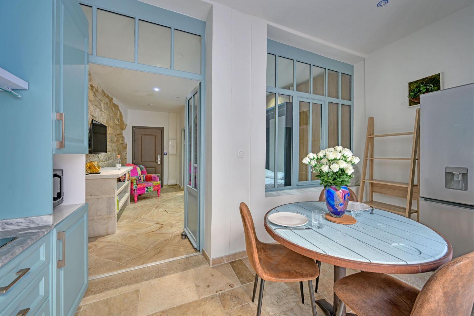 Le 185 - Charme Et Tranquillite Au Coeur D'Avignon Apartment Bagian luar foto