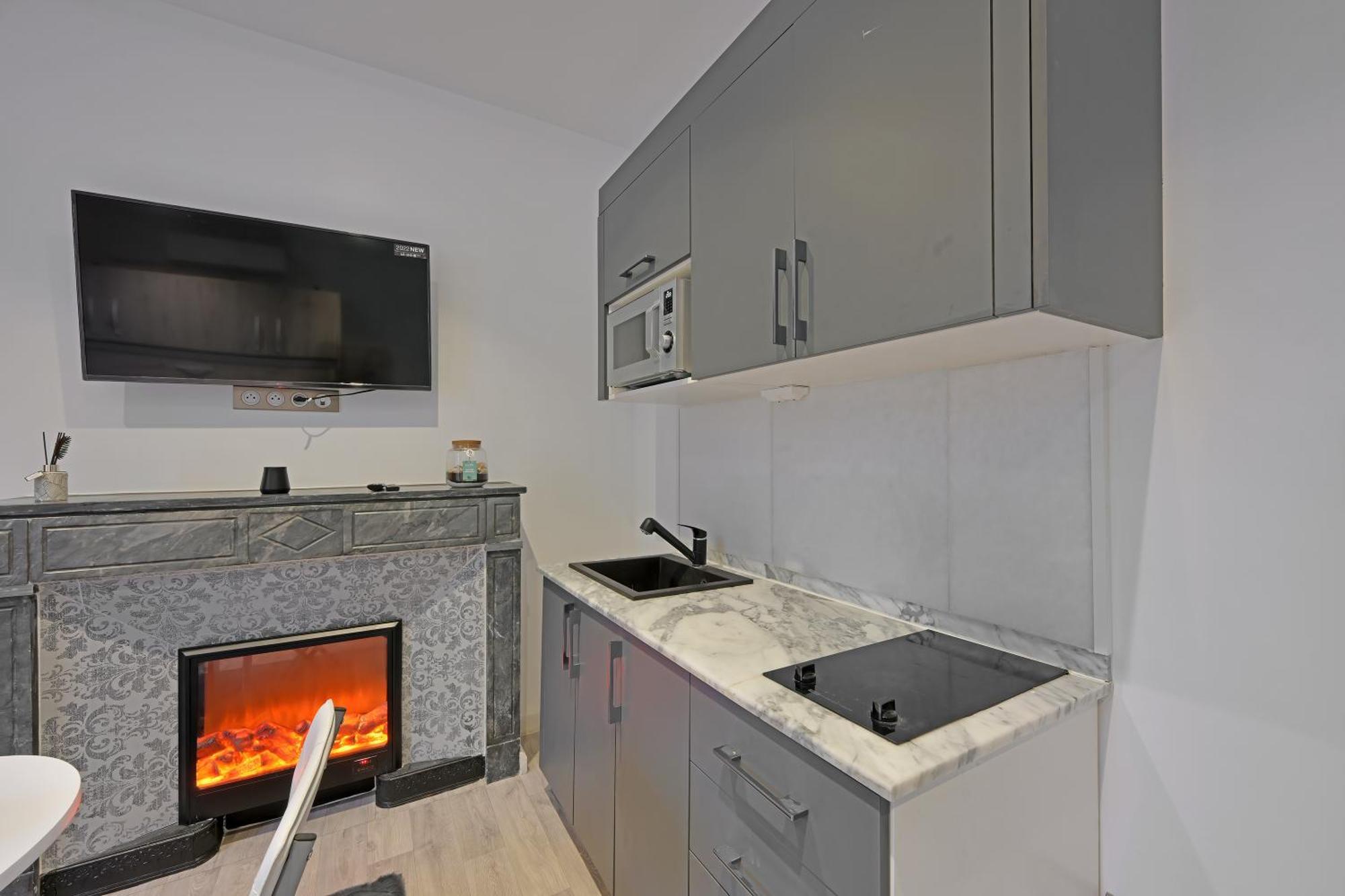 Le 185 - Charme Et Tranquillite Au Coeur D'Avignon Apartment Bagian luar foto